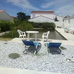 Les Mouettes 3*