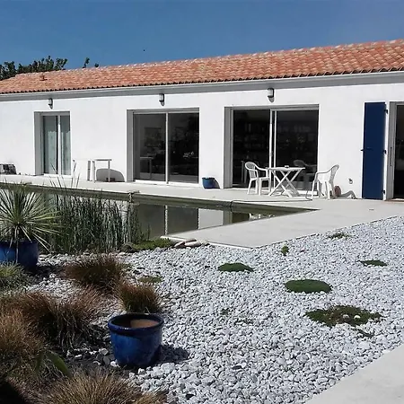 Les Mouettes Bed & Breakfast